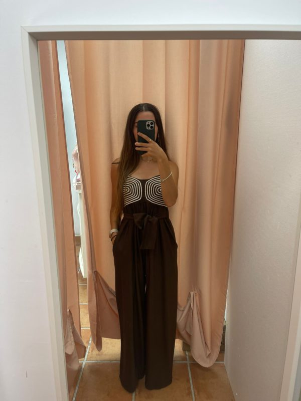 mono coral marron